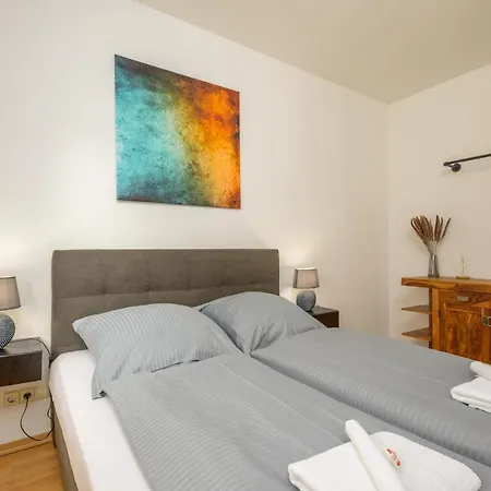 Apartment Arbio I Local In Sudvorstadt *